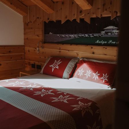 Locanda La Baita Santo Stefano Di Cadore Exteriör bild